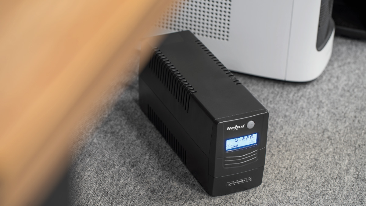UPS REBEL Nanopower Plus 850 UPS REBEL Nanopower Plus 850