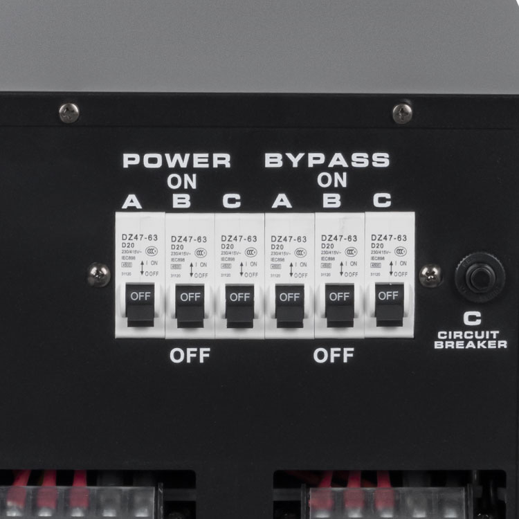 Stabilizator de tensiune trifazat cu functie BYPASS Stabilizator de tensiune trifazat cu functie BYPASS