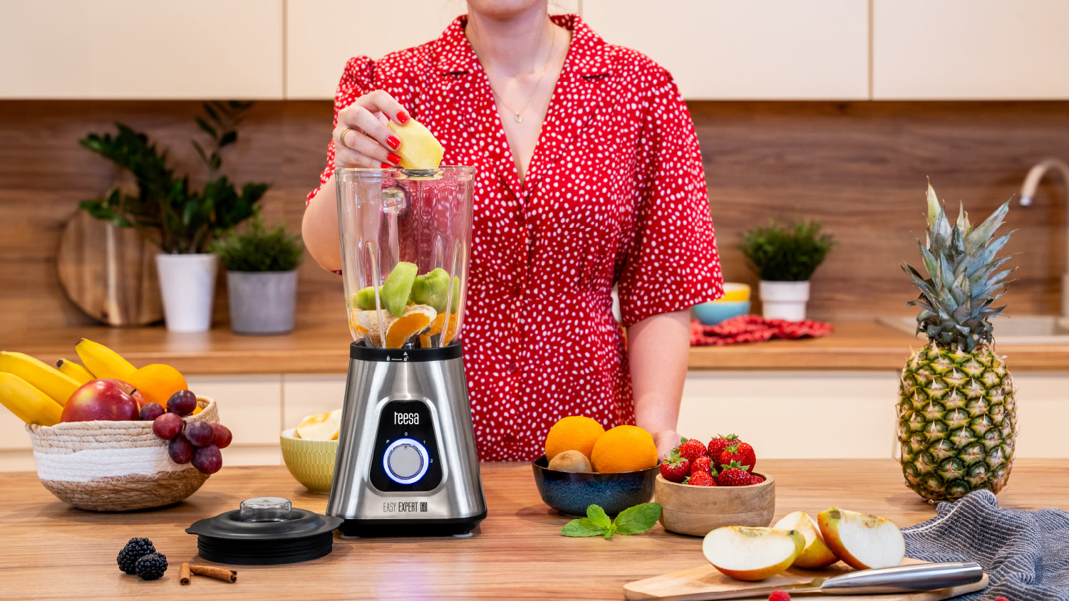 Blender de masa cu sticla TSA3549 Blender de masa cu sticla TSA3549