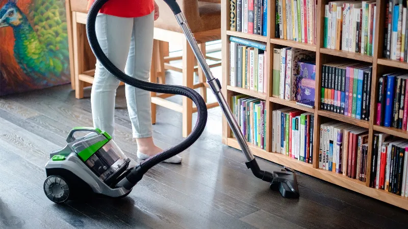 Resigilat - Aspirator 700W Teesa Vacuum Green