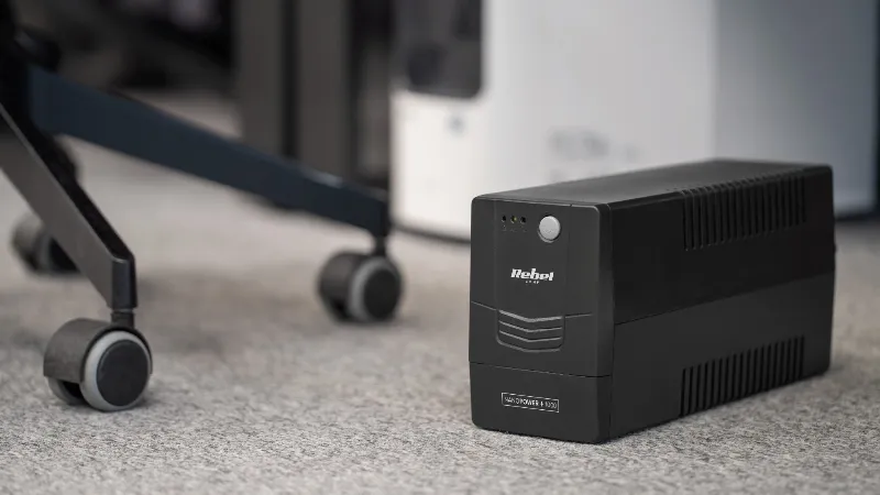UPS Offline Nanopower 650 (650VA/360W) Rebel