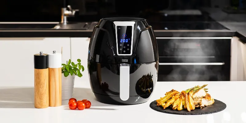 Friteuza fara ulei Teesa Digital Air Fryer 3,2 L negru