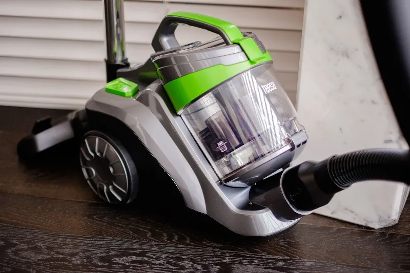 Resigilat - Aspirator 700W Teesa Vacuum Green