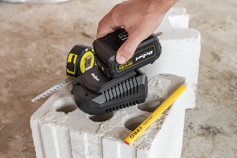 Acumulator Li-Ion 20 V 4 Ah Rebel Tools