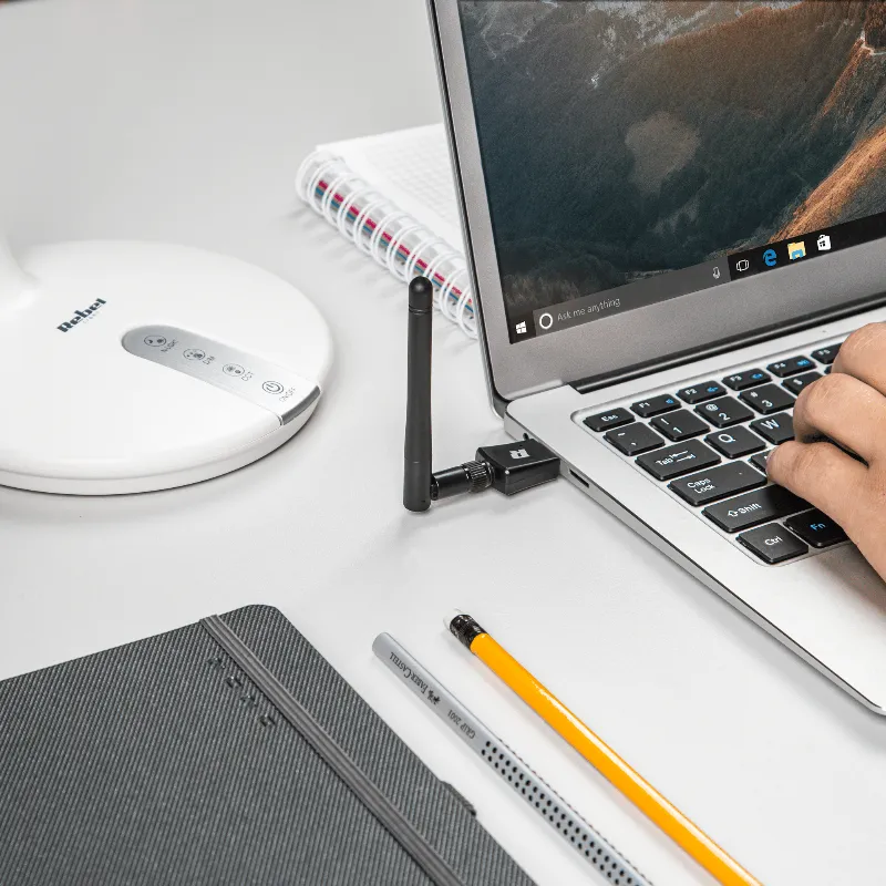 Adaptor retea WiFi USB cu antena