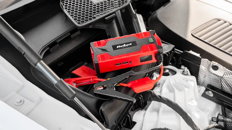 Jump starter power bank cu compresor Rebel