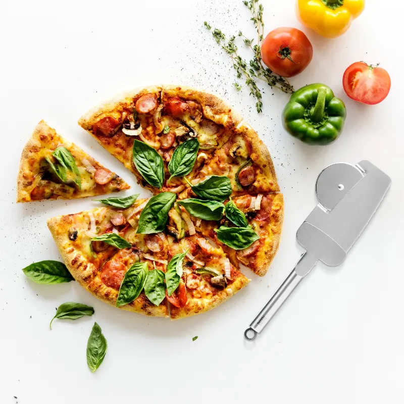 Cutit pentru pizza 4 in 1 Teesa TSA0137