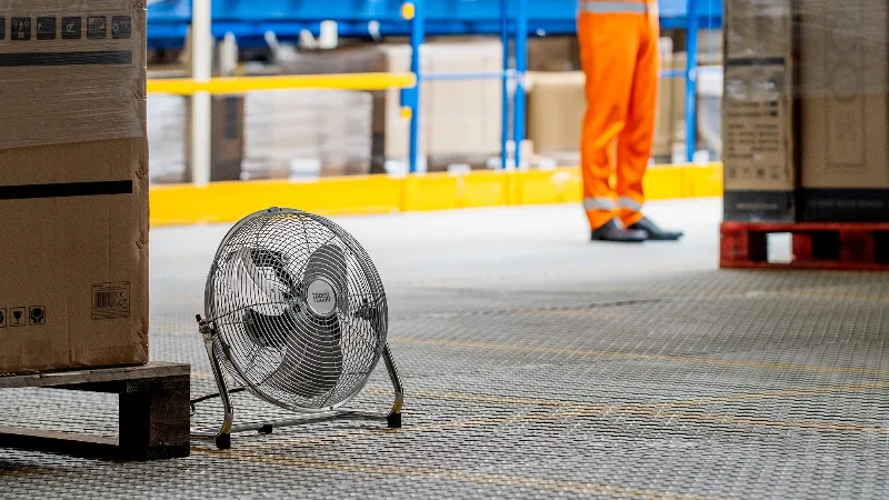 Ventilator Podea 30CM 3 Viteze 50W Teesa